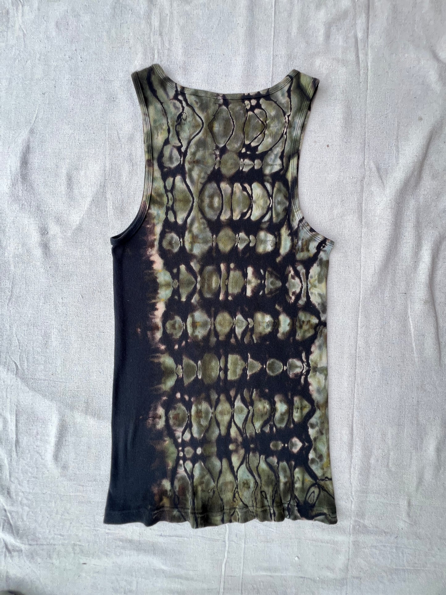 M men's/unisex serpentine tank top