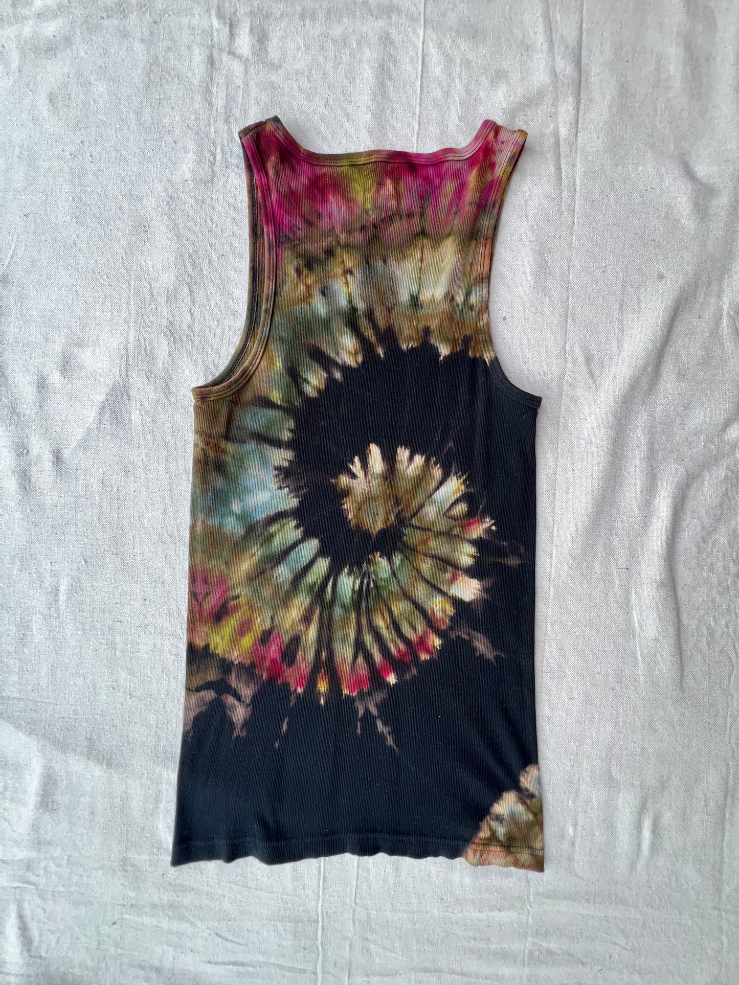 M men's/unisex spiral tank top