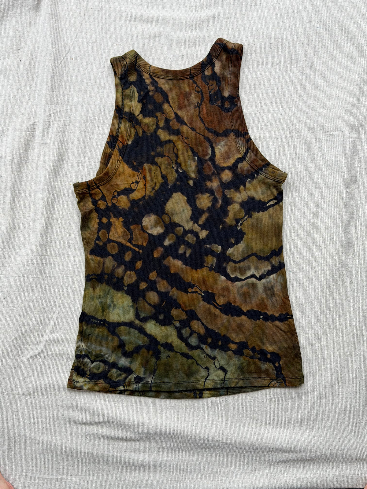 L women's camo geode tank