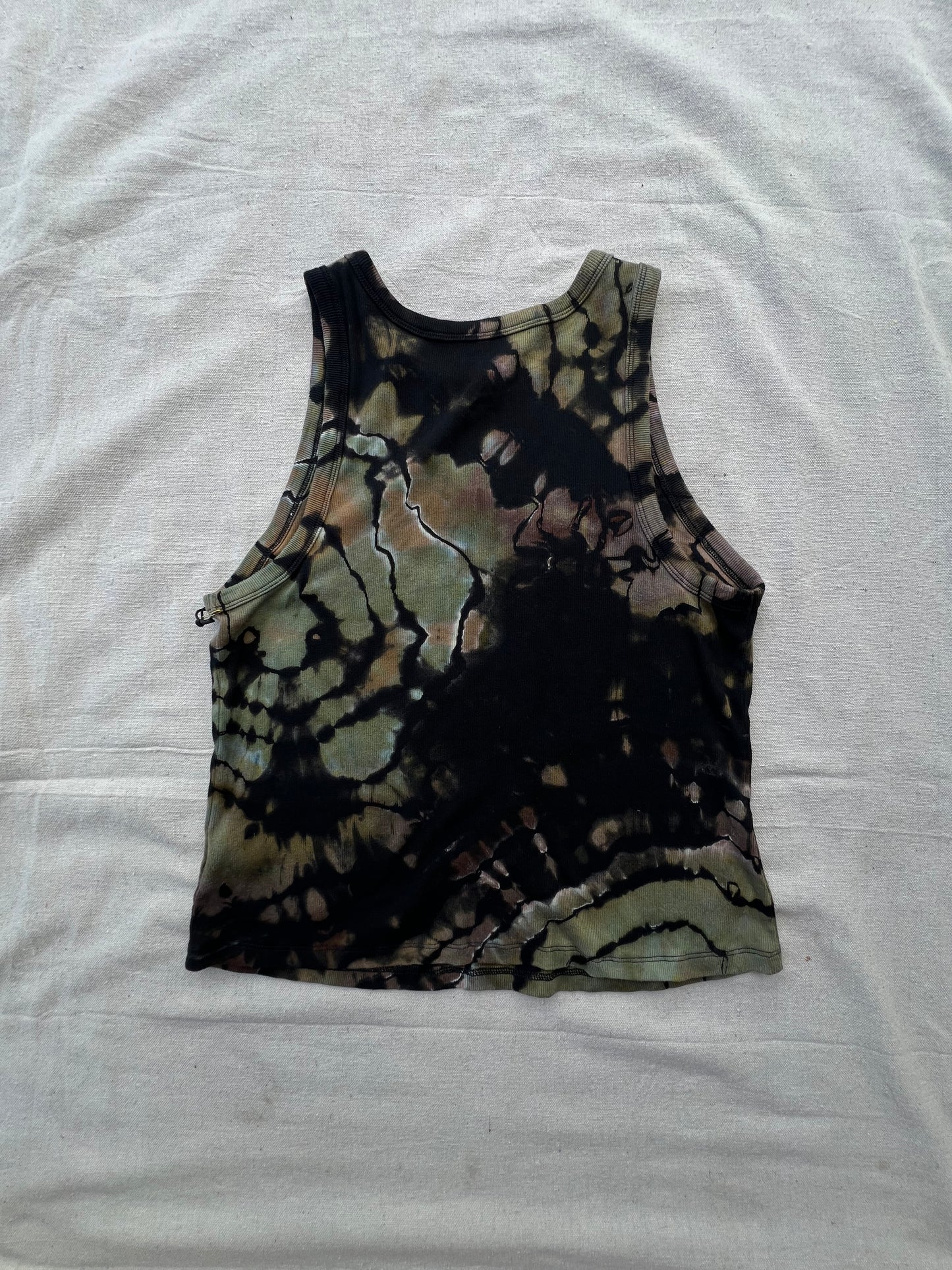 XXL women's camo geode cropped tank