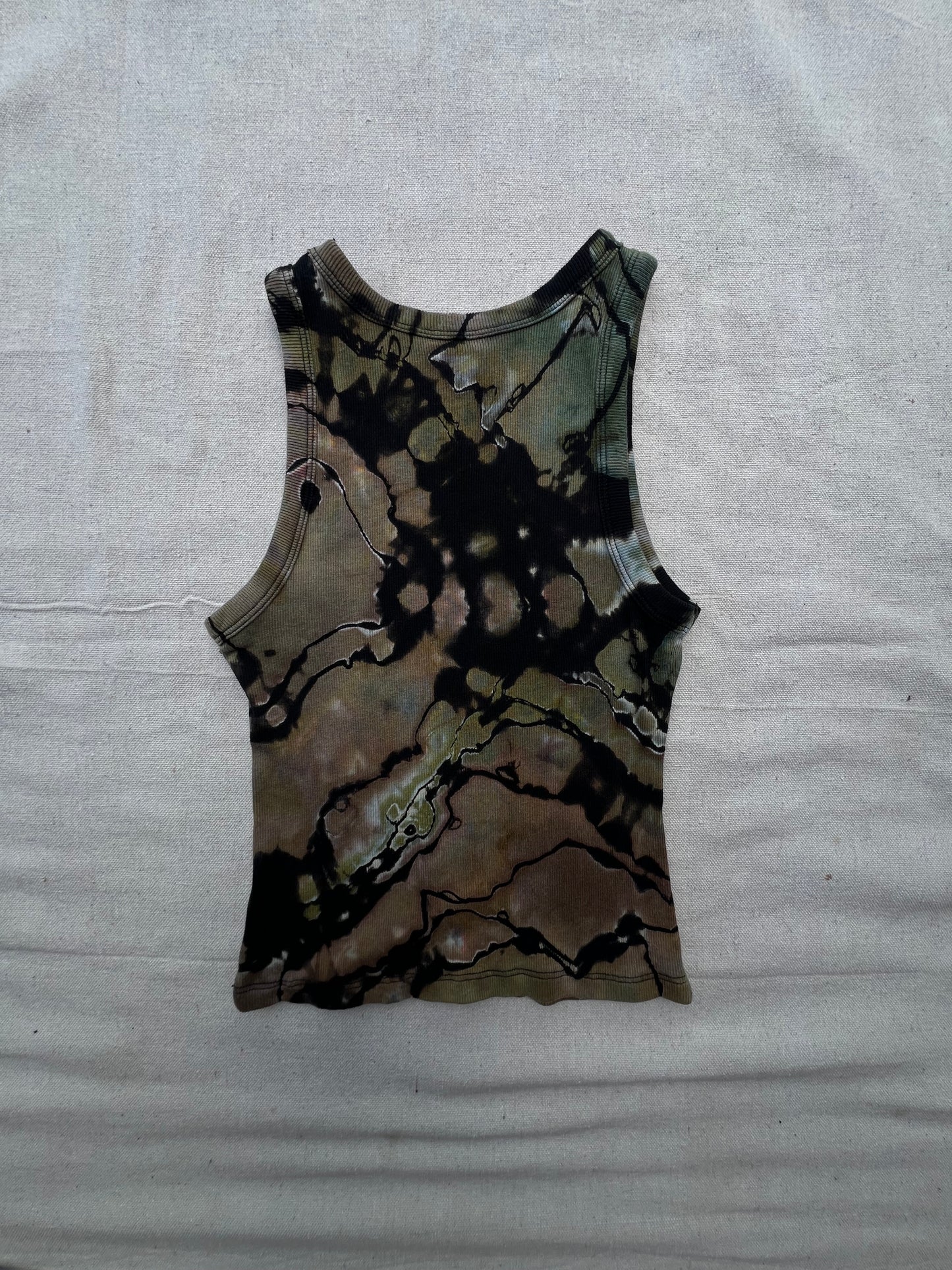 XS women's camo geode cropped tank