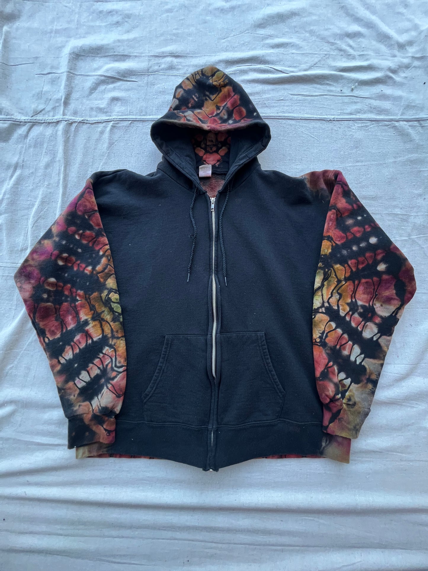 L Sharktooth Zip Hoodie