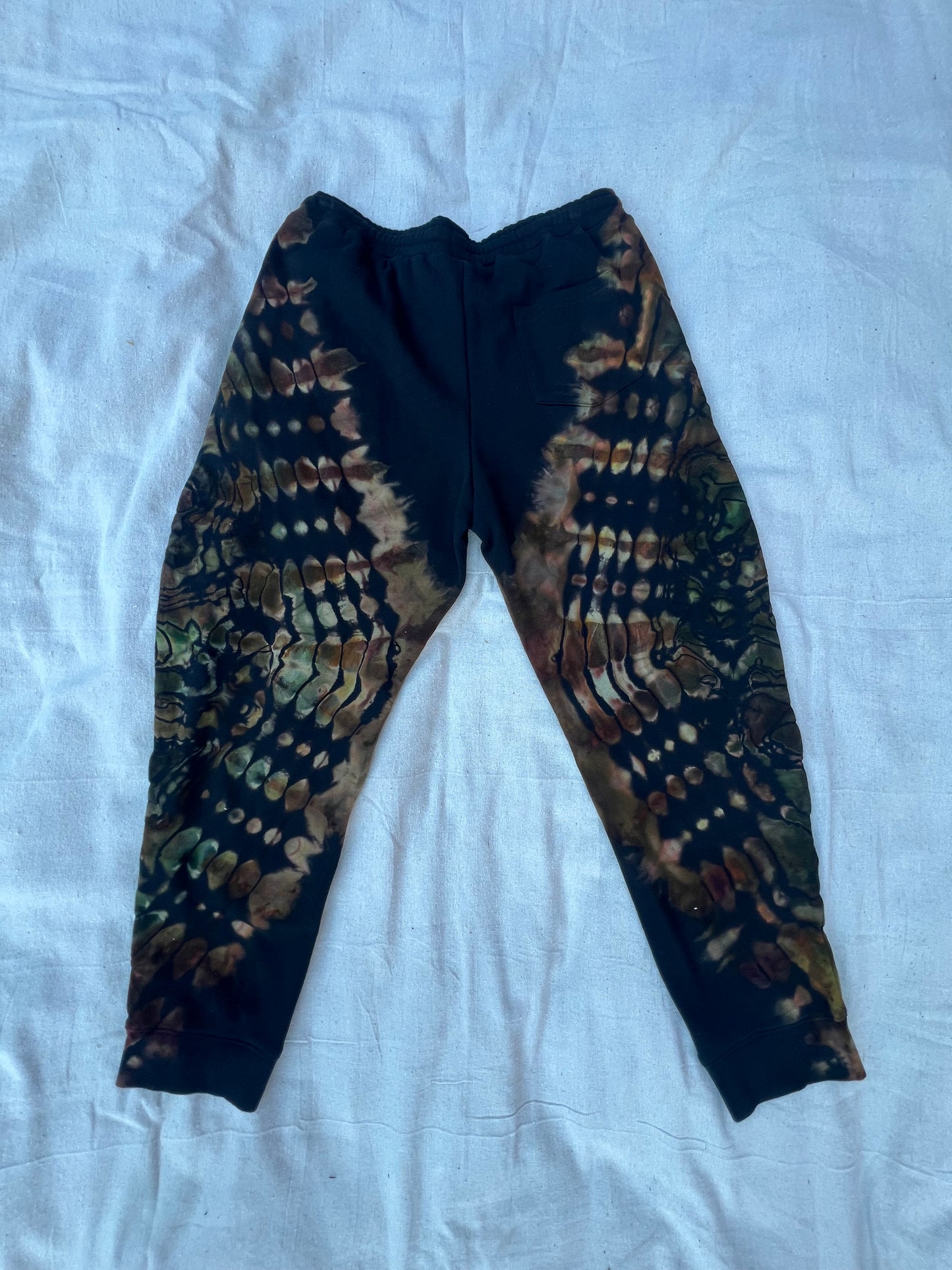 L Earth Talisman Sweatpants