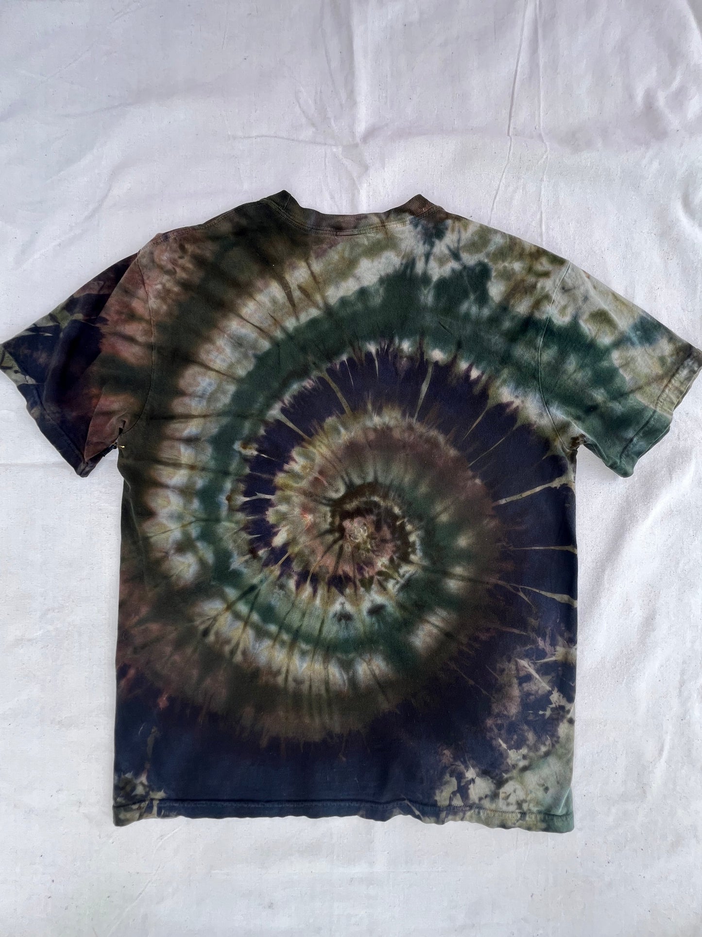 L Earthy Spiral T-shirt