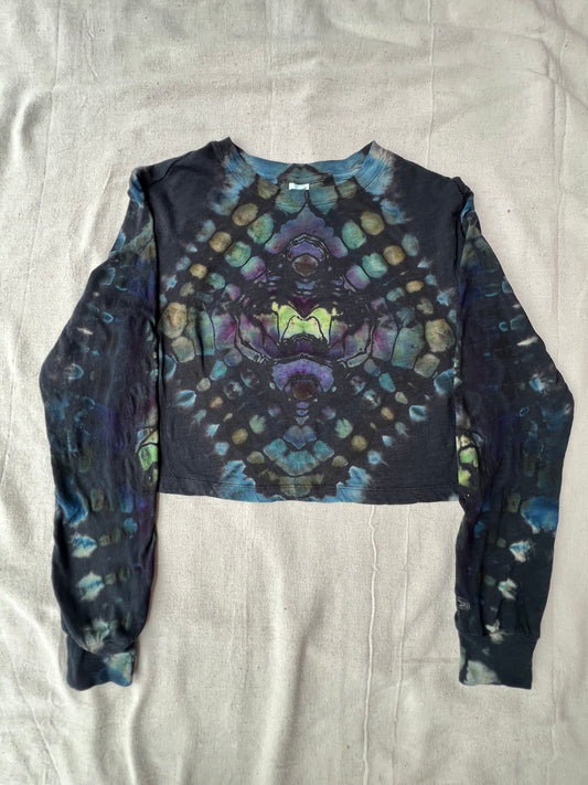 S women's long sleeve amulet crop