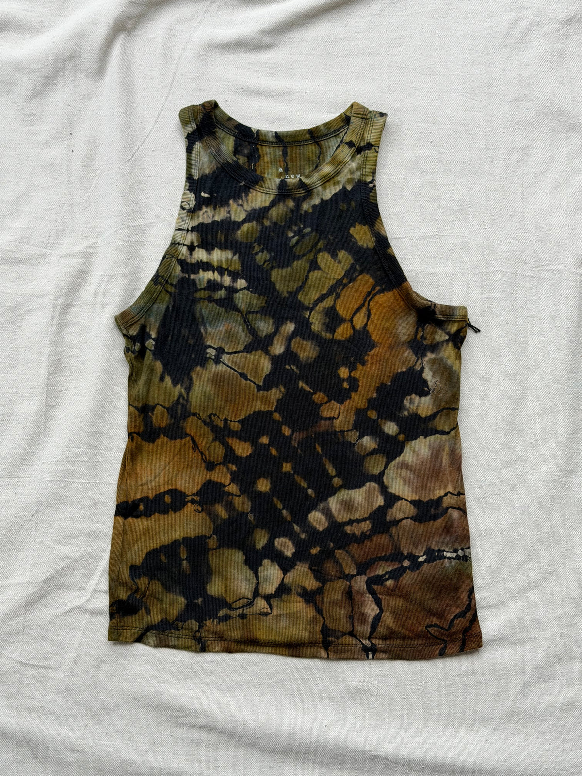XL women's camo geode tank