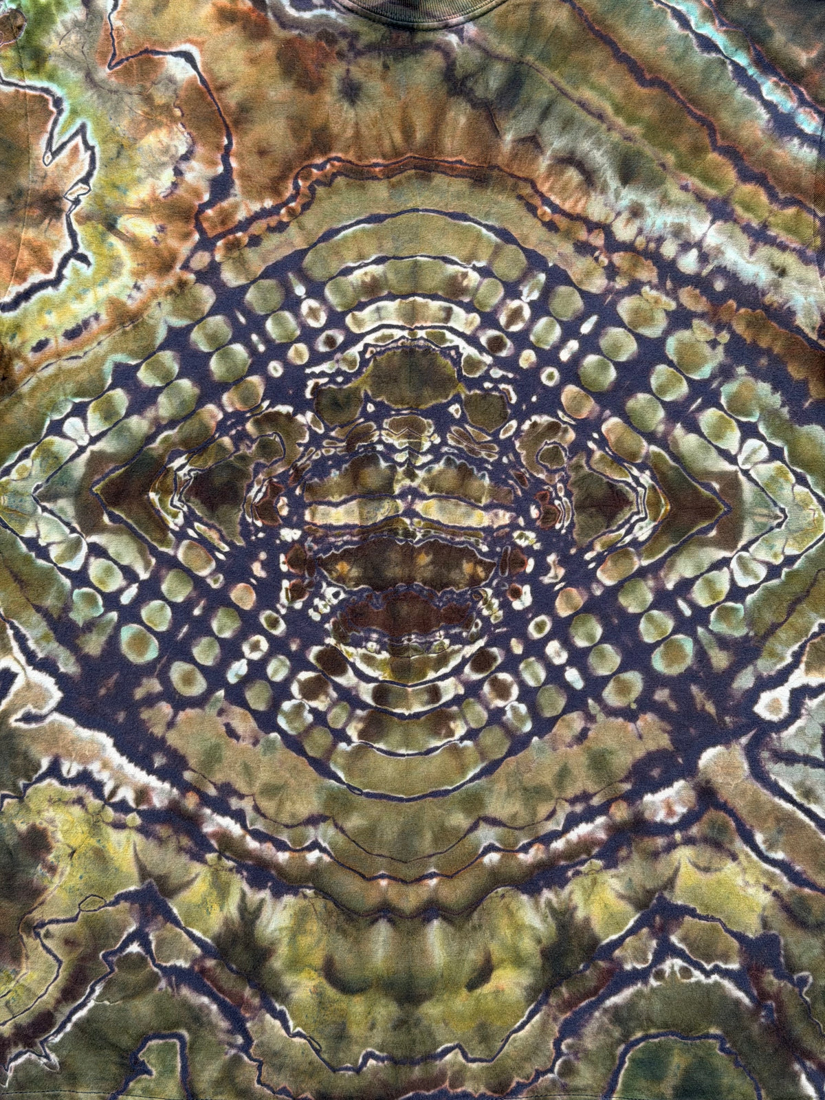 L Camo Talisman + Geode T-shirt