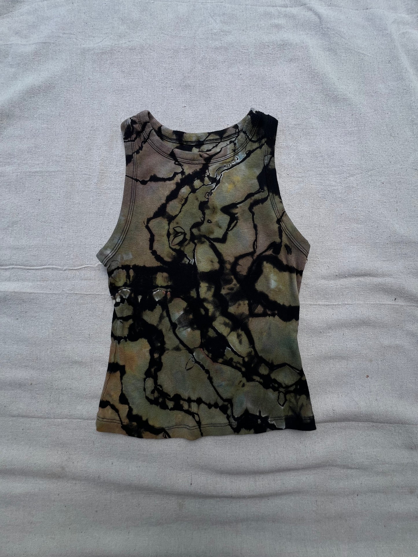 S women's camo geode cropped tank