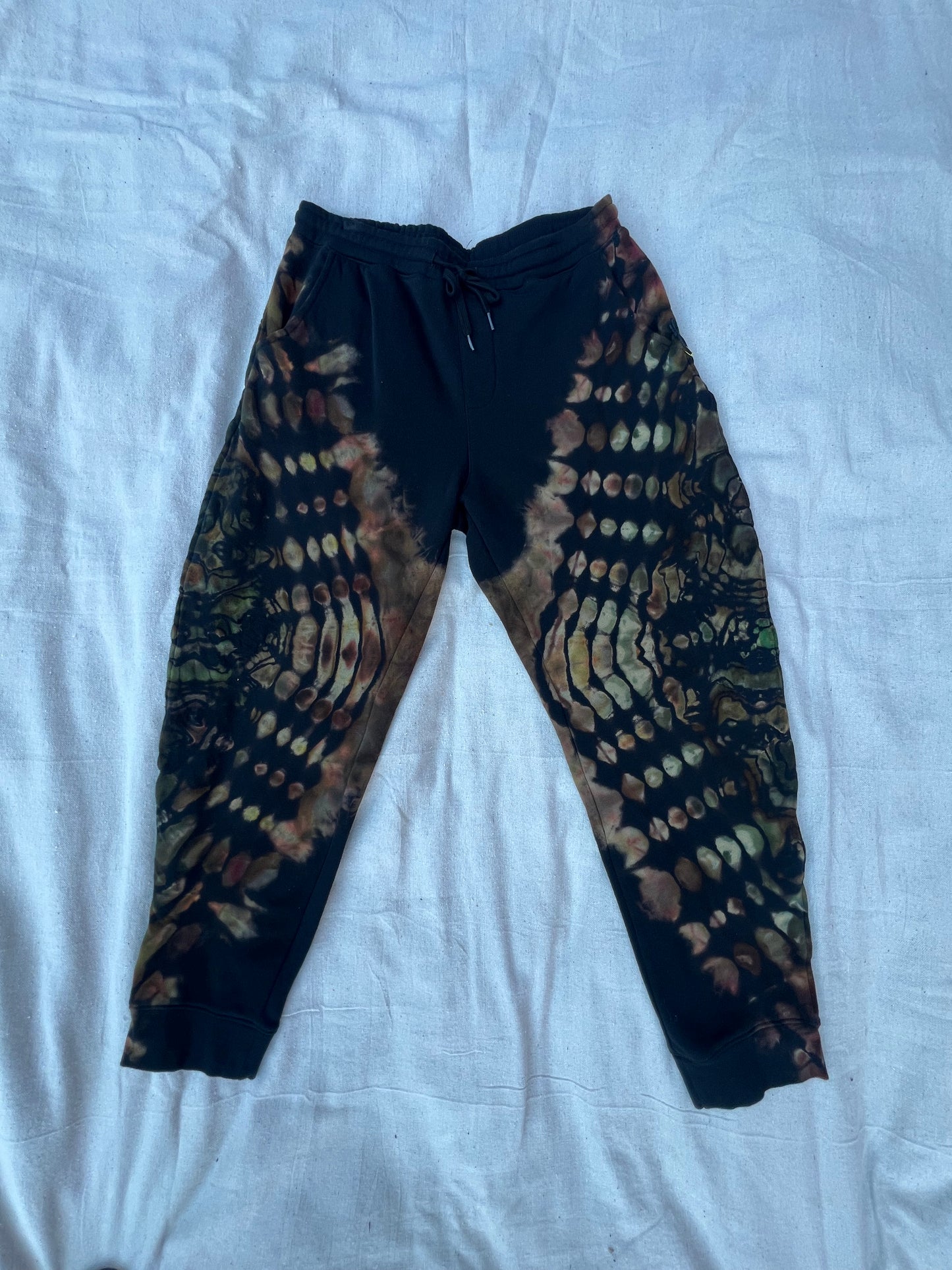 L Earth Talisman Sweatpants