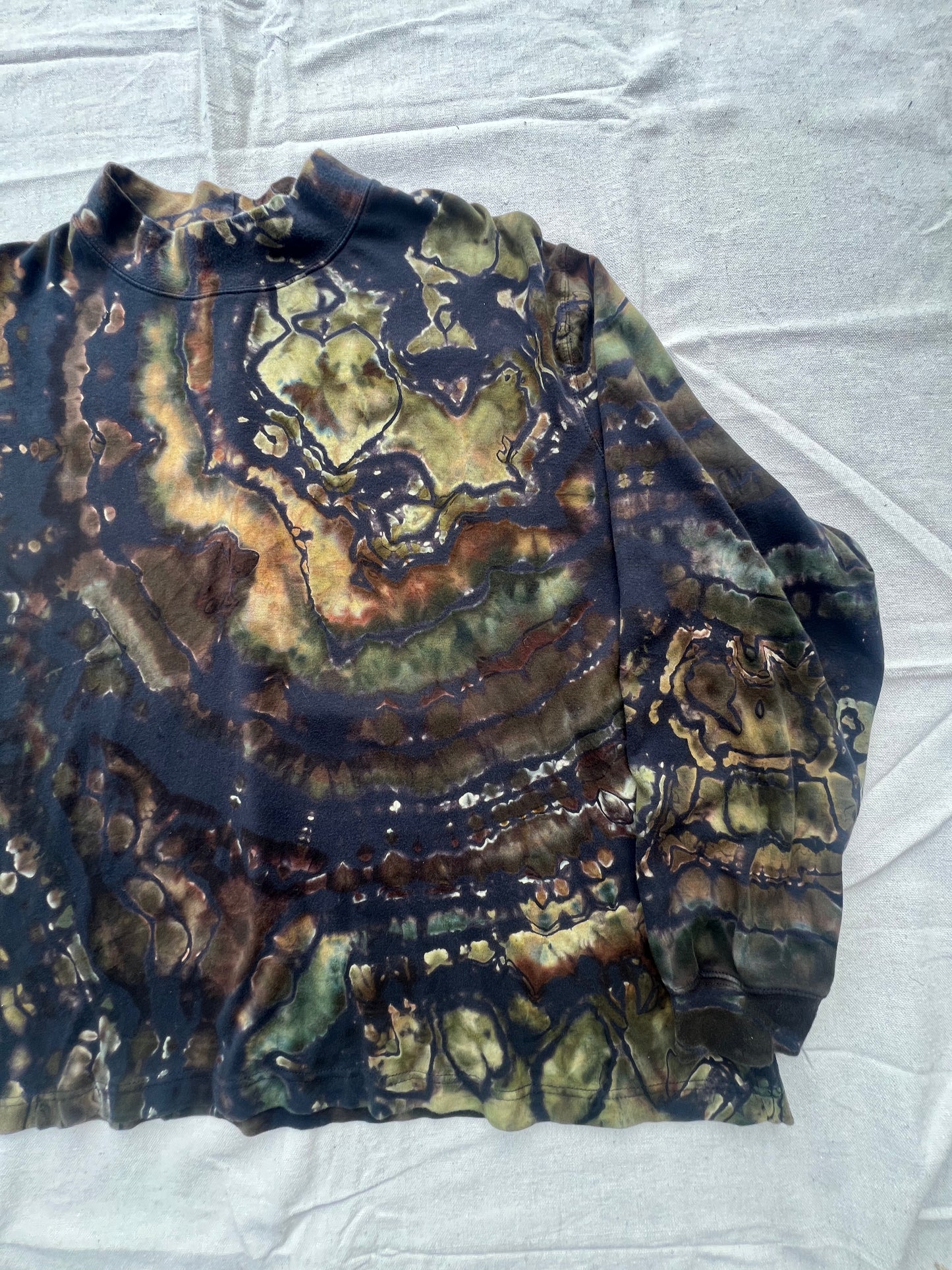 XXXL Geode Mock Turtleneck Long Sleeve T-shirt