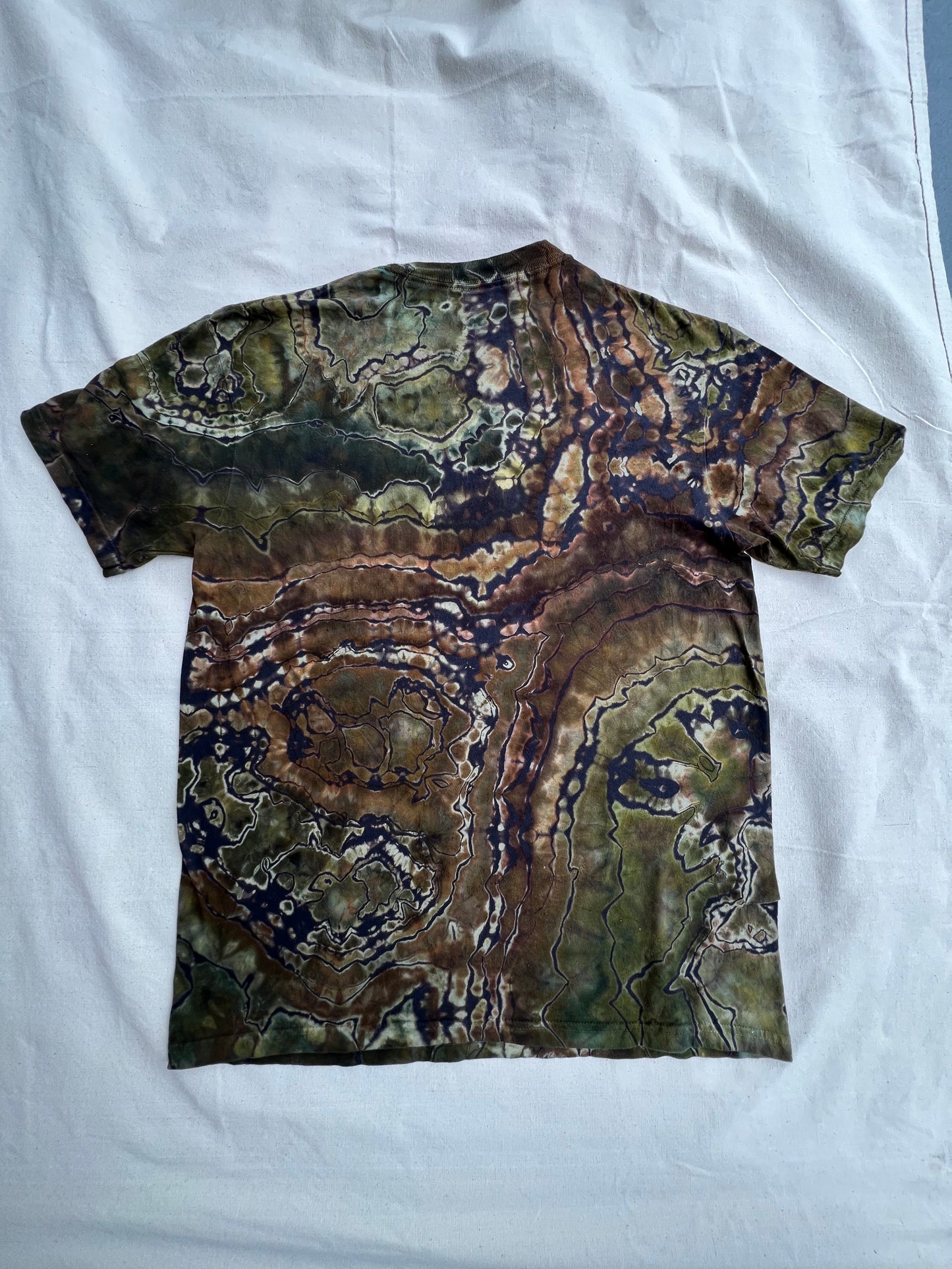 L Camo Talisman + Geode T-shirt