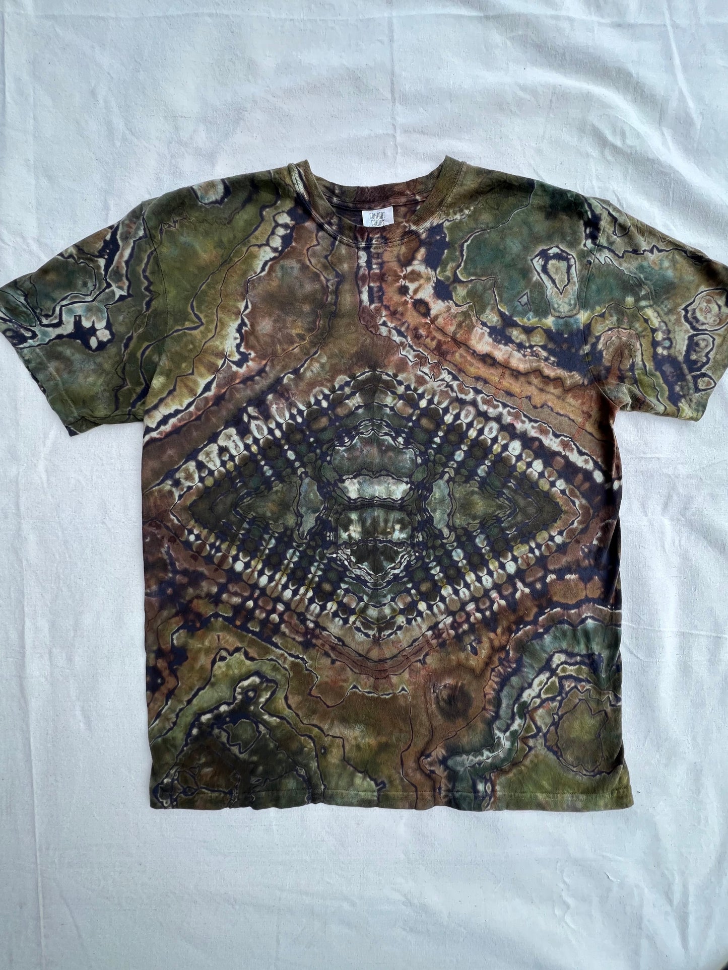 XL Camo Talisman + Geode T-Shirt