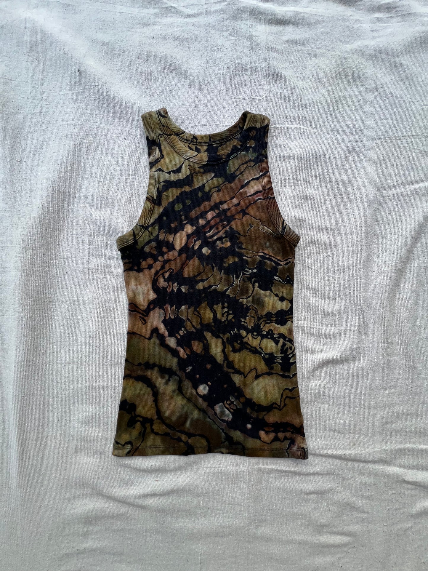M women's camo geode tank