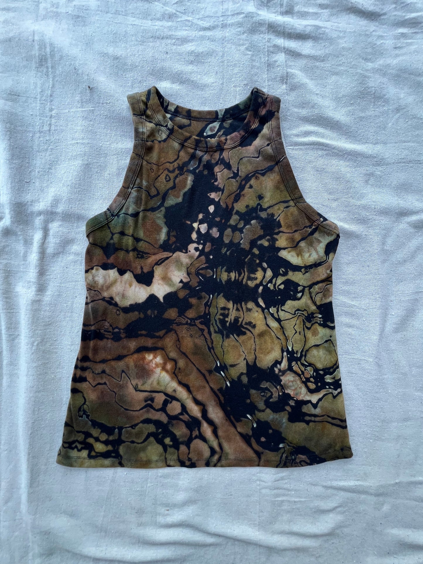 XXL women's camo geode tank